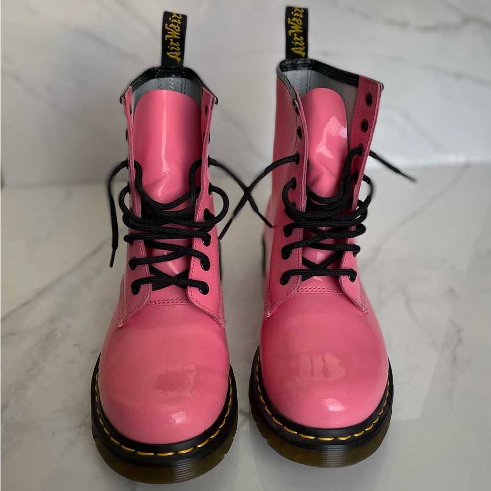 LIMITED EDITION Doc Martens 1460 Womens Smooth Leather Lace Up Boots pink size 8